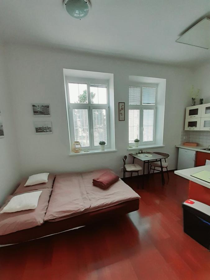 Ubytovani Na Spravnem Miste Znojmo Exteriör bild